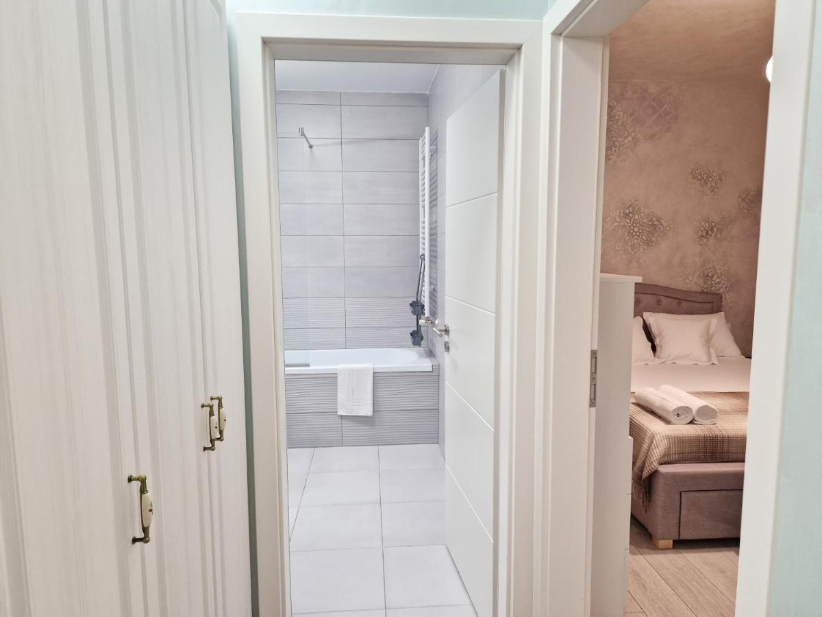 Mirvana Apartments Legacy Residence 蒂米什瓦拉 外观 照片